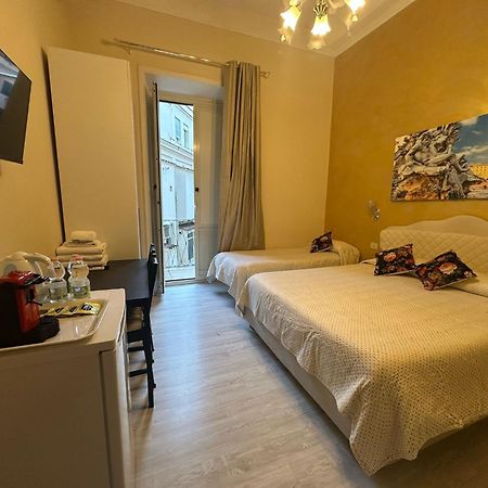 רומא Marcelina Holidays Rooms מראה חיצוני תמונה