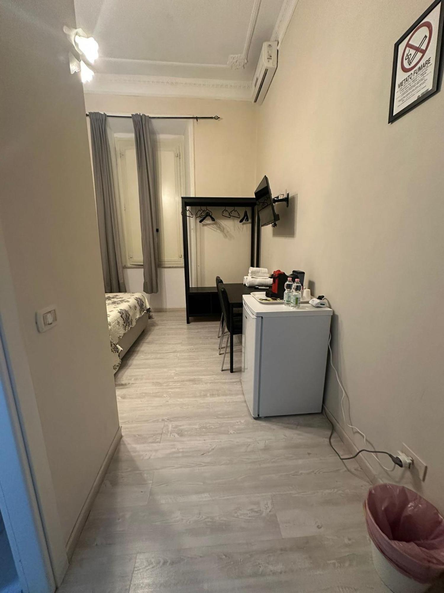 רומא Marcelina Holidays Rooms מראה חיצוני תמונה