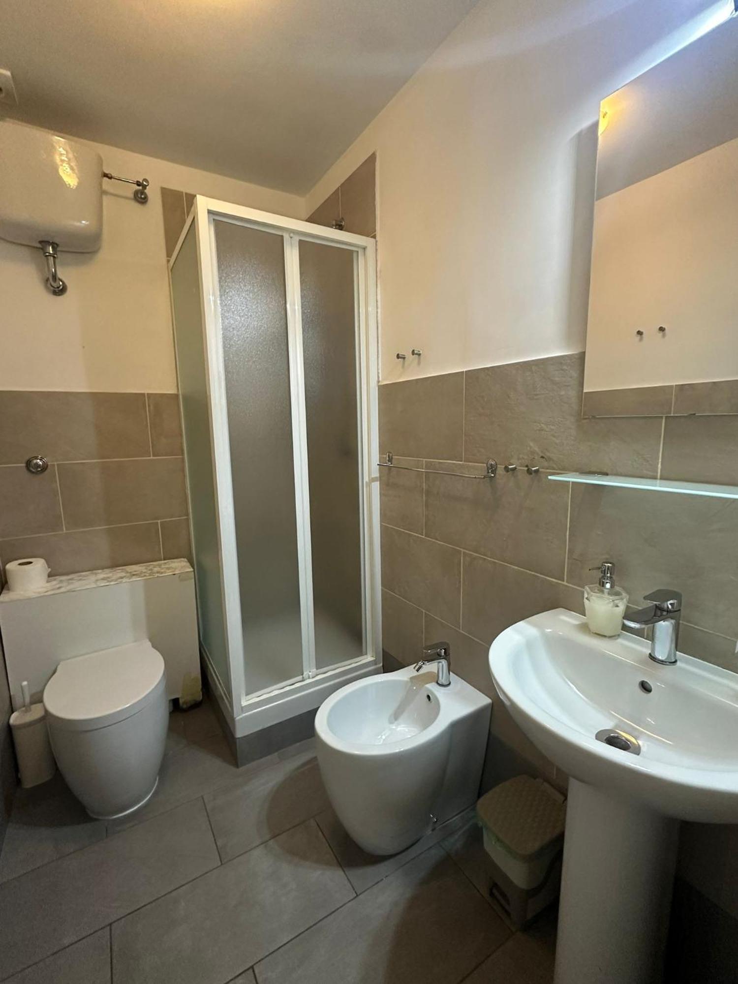 רומא Marcelina Holidays Rooms מראה חיצוני תמונה