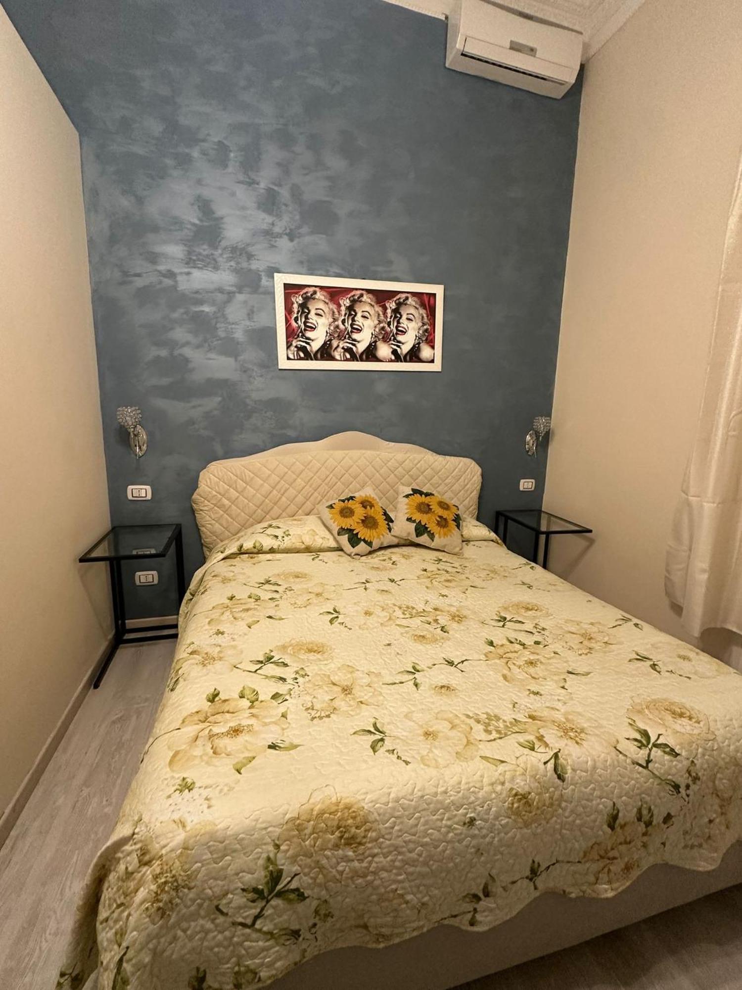רומא Marcelina Holidays Rooms מראה חיצוני תמונה