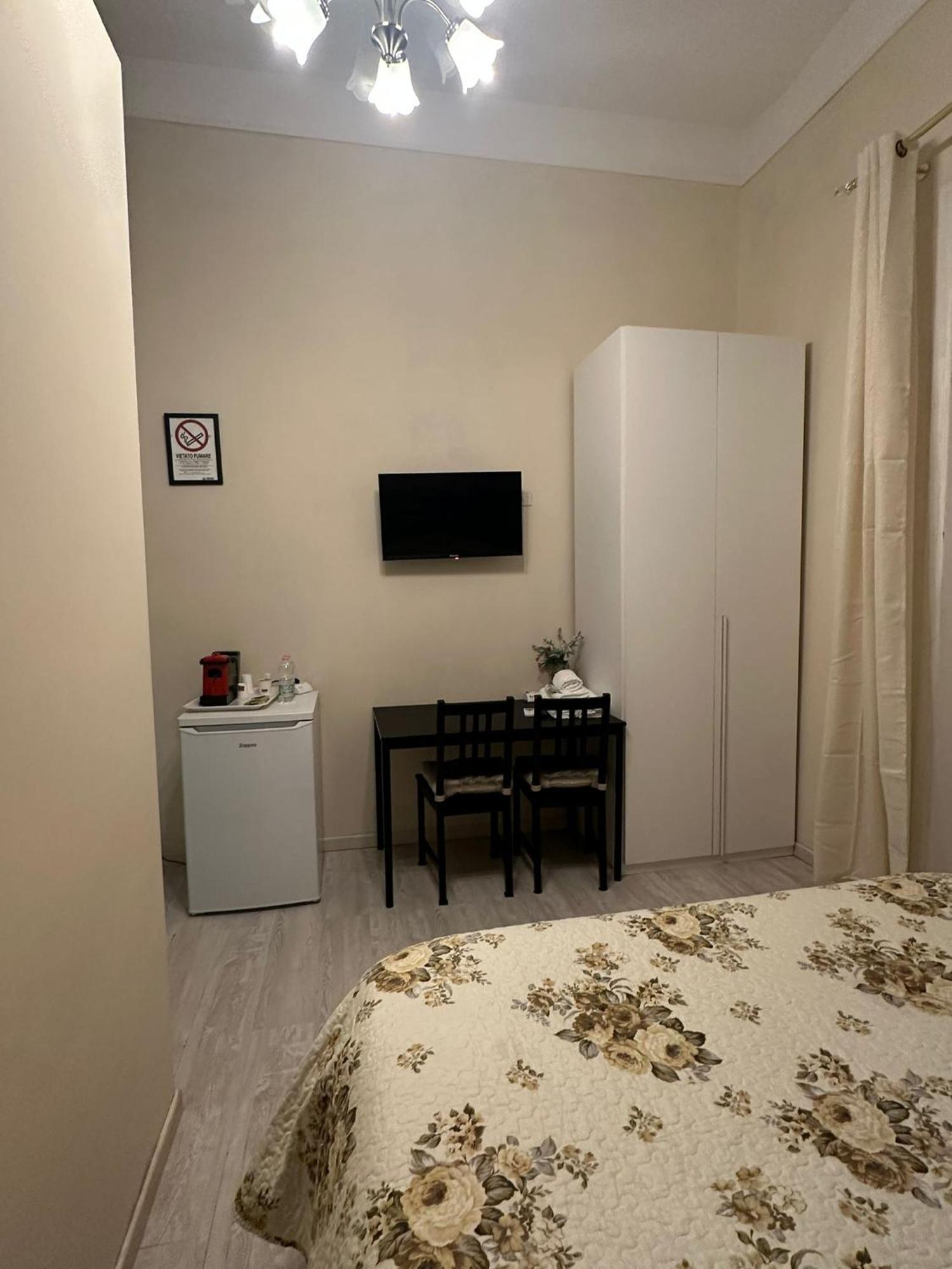 רומא Marcelina Holidays Rooms מראה חיצוני תמונה